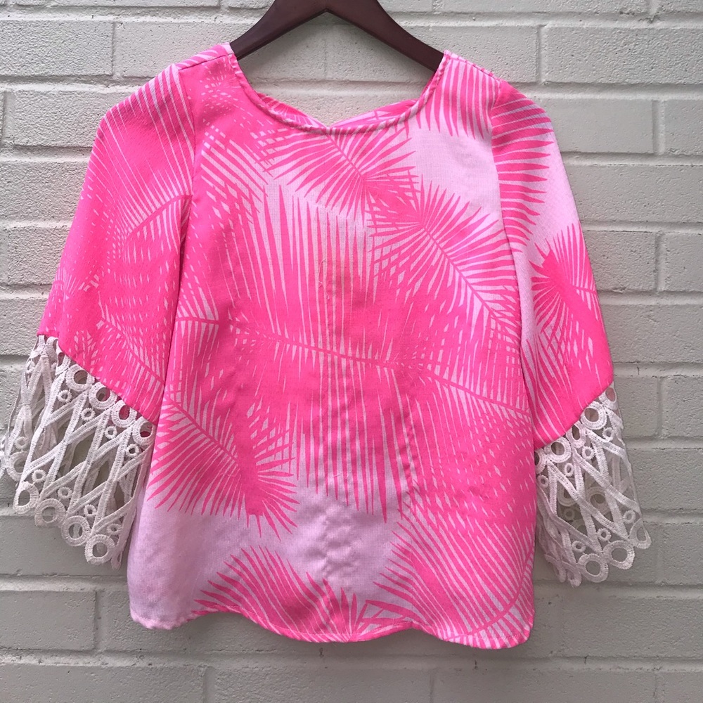 This hot pink girls top formal\casual! Size large